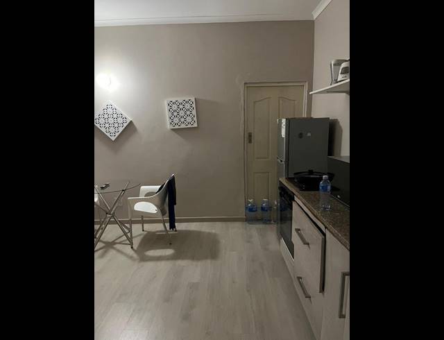 1 BEDROOM PROPERTY TO RENT IN ESSENWOOD